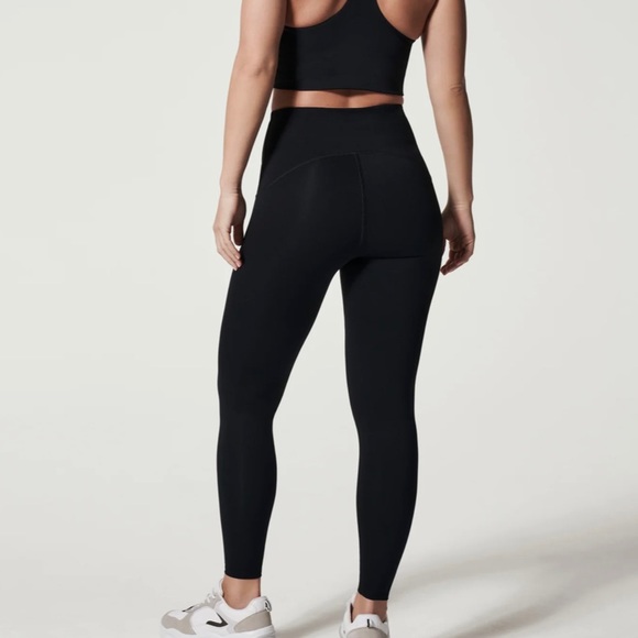 Spanx Active Leggings in Very Black, Women’s Medium. 7/8 length - Picture 3 of 10